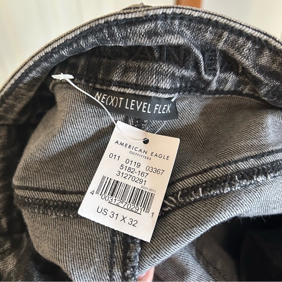 American Eagle Outfitters Black and Gray Skinny Jeans with Distressed Finish - Picture 6 of 9